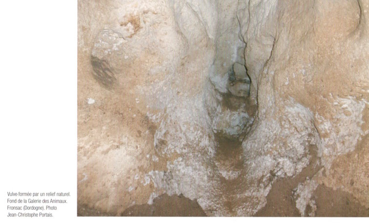 Description: Une image contenant extérieur

Description générée automatiquement